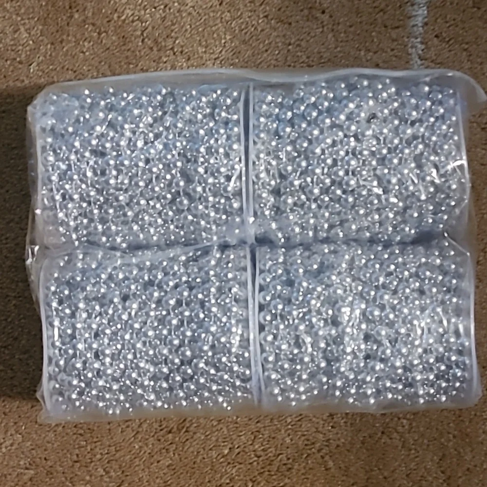 New with tags! Pack of 4 rolls of silver faux pearl bead garland decorations